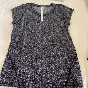Lululemon UV protection shirt